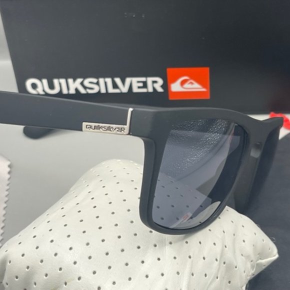 New Quiksilver Sunglass Set  Black with Silver QS Logo - Picture 2 of 4